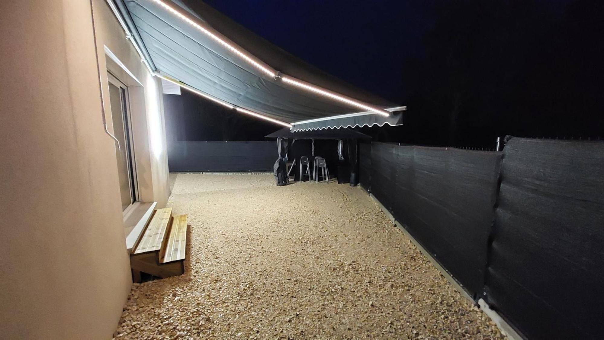 Maison Neuve Proche Station De Ski, 10 Couchages, Tout Confort Granieu Δωμάτιο φωτογραφία